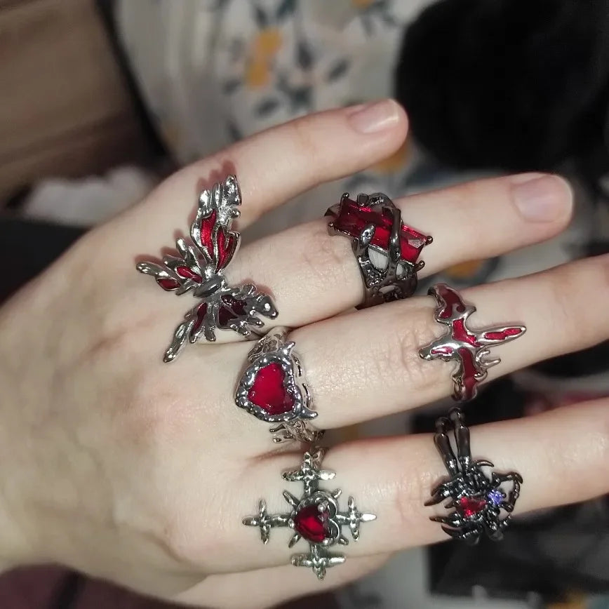 Gothic Love Heart Ring Set