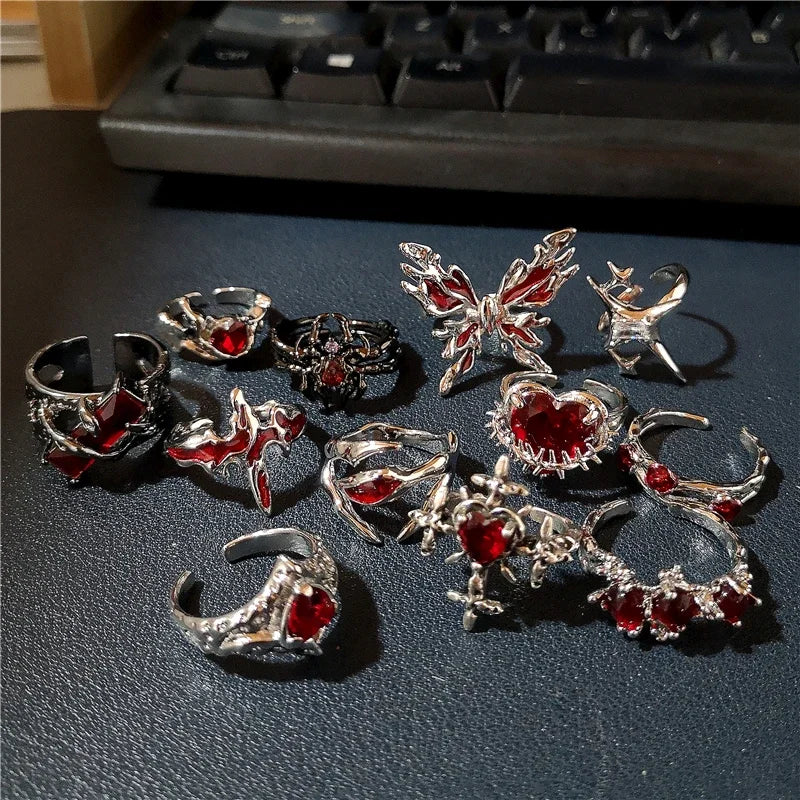 Gothic Love Heart Ring Set